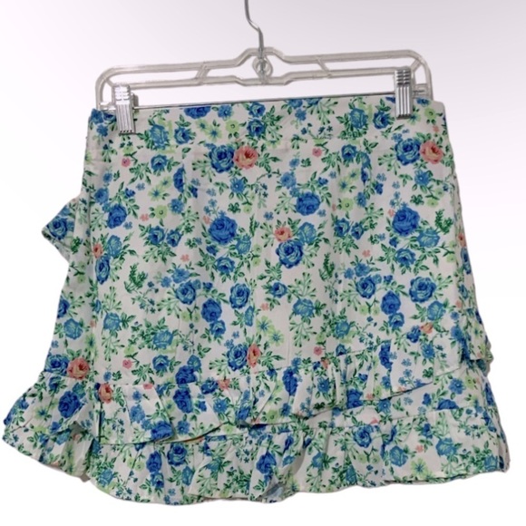 NWT Women’s Ditsy Floral Top and Skirt Set Sz 8 - Picture 5 of 9